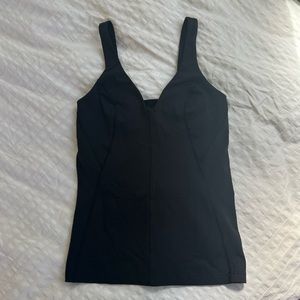 LULULEMON TANK (similar to waist length align)